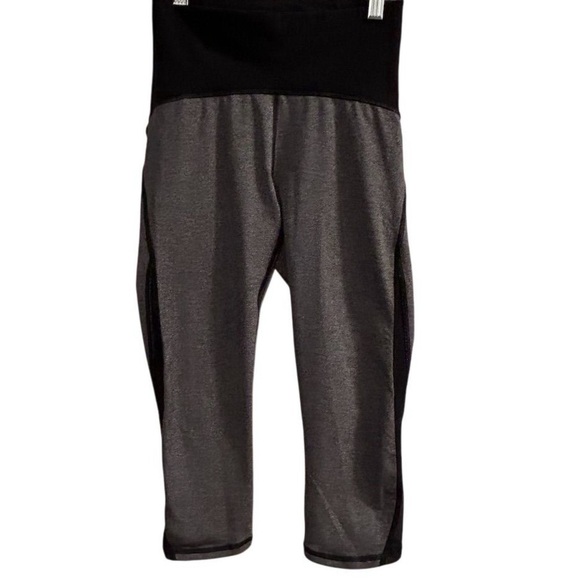Lululemon Women's Train Times Crop Joggers Size 4 Heathered Black Activewear - Picture 1 of 9